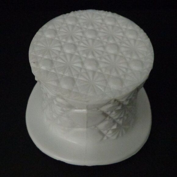 Fenton Daisy and Button Top Hat Spoon Holder/Trinket Holder, 1960s, Large - Picture 3 of 6